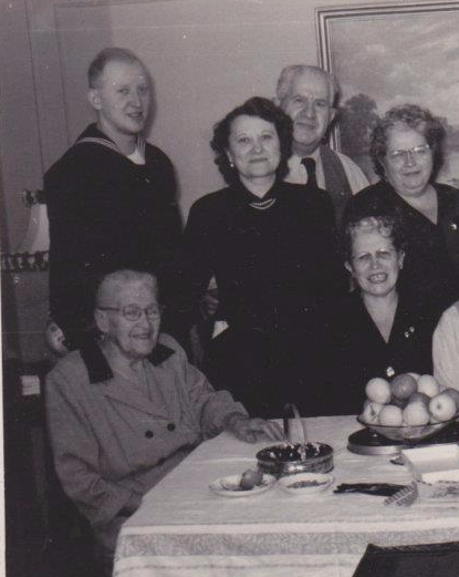 404868_10150550937698566_1584121025_n